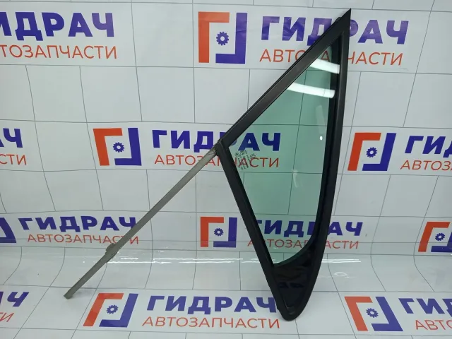 Стекло двери передней правой Peugeot 407 9202G1