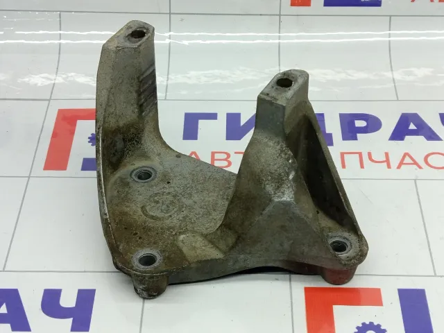 Кронштейн КПП (АКПП, МКПП) Peugeot 407 1813G4