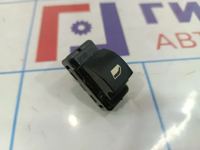 Кнопка стеклоподъемника задняя Peugeot 408 649030