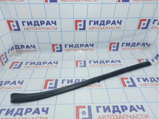 Молдинг лобового стекла левый Peugeot 408 9670978080