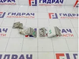 Петли двери задней правой Peugeot Partner