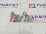 Петли двери задние правые Peugeot Partner