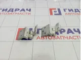 Петли двери задние правые Peugeot Partner
