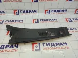 Решетка стеклоочистителя правая Peugeot Partner 9642405777