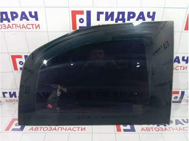 Стекло кузовное глухое (форточка) заднее правое Peugeot Partner 8569VG