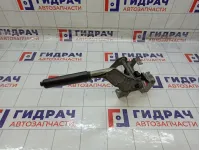 Рычаг, педаль стояночного тормоза Peugeot Partner 4701E4