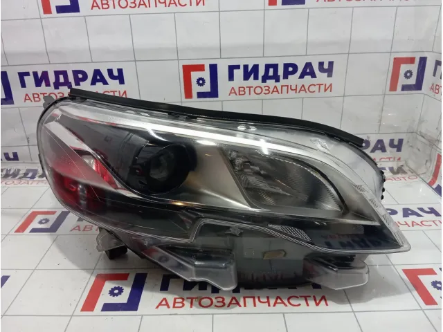 Фара правая Peugeot Traveller  1616143880