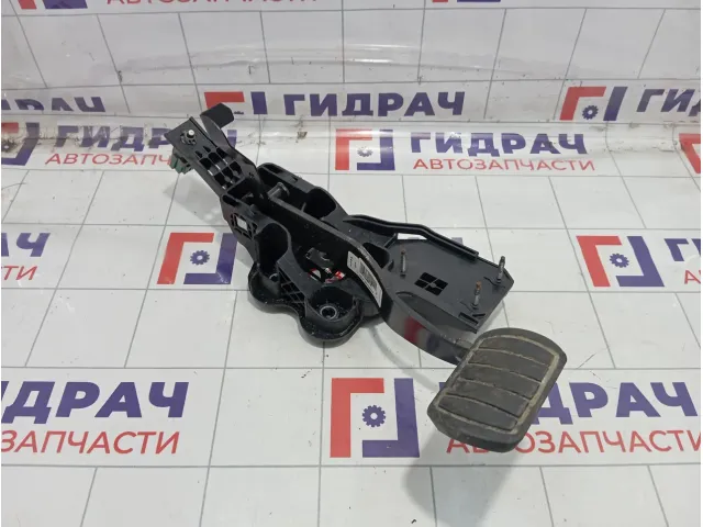 Педаль тормоза Peugeot Traveller  9816819480