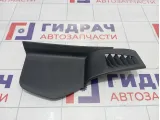 Накладка торпедо с торца левая Peugeot Traveller  98081883ZD