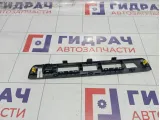 Накладка торпедо центральная Peugeot Traveller  98111418ZD