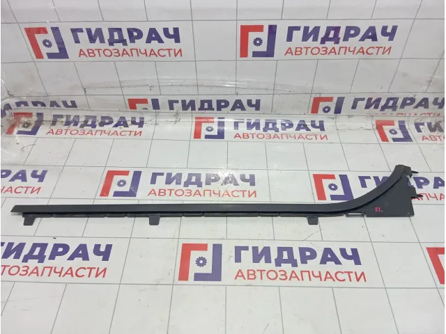 Накладка лобового стекла левая Peugeot Traveller  9808224780