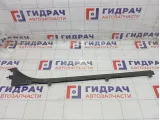 Накладка лобового стекла левая Peugeot Traveller  9808224780