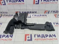 Дефлектор радиатора правый Peugeot Traveller  9808276880