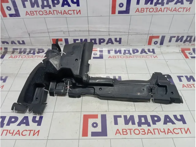 Дефлектор радиатора правый Peugeot Traveller  9808276880