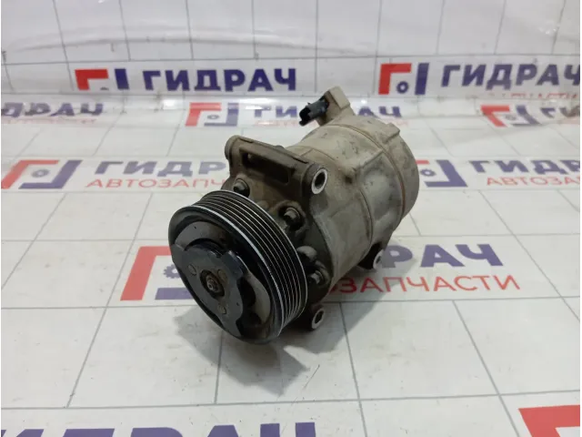 Компрессор системы кондиционирования Peugeot Traveller  9827874280