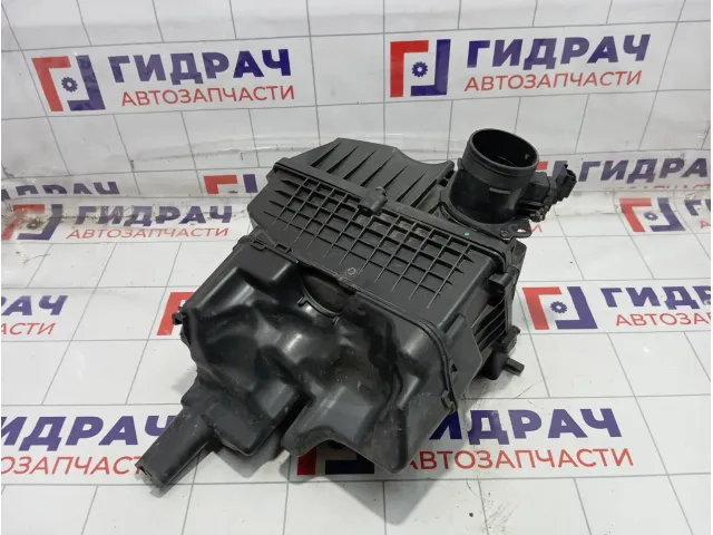 Корпус воздушного фильтра Peugeot Traveller  9676423480