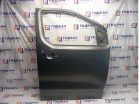 Дверь передняя правая Peugeot Traveller  9811893580
