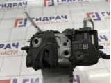 Замок двери передней правой Peugeot Traveller  9808414080