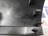 Крышка зеркала внутренняя левая Peugeot Traveller  98089935ZD