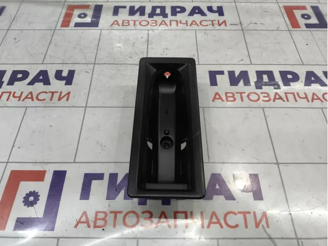 Кронштейн фонарика Peugeot Traveller  9685632280