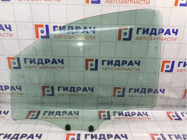 Стекло двери переднее левое Peugeot Traveller  9808077480