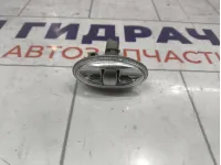 Повторитель на крыло Peugeot Traveller  9680057480