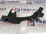 Кронштейн передней панели правый Peugeot Traveller  9808491180