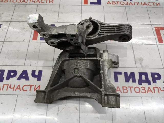 Опора двигателя Peugeot Traveller  9816339580