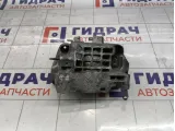 Кронштейн топливного фильтра Peugeot Traveller  9804498180