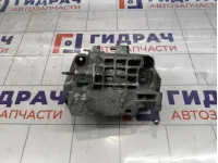 Кронштейн топливного фильтра Peugeot Traveller  9804498180