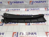 Решетка под лобовое стекло (Жабо) левая Peugeot Traveller  98084672XT