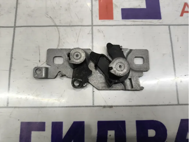 Замок капота Peugeot Traveller  9808870280