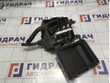 Блок предохранителей Peugeot Traveller  9811995580