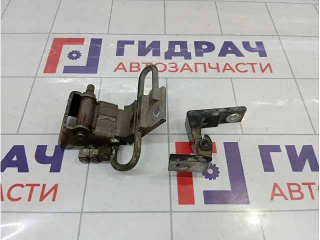 Петли двери передней правой Porsche Cayenne (9PA)