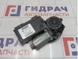 Моторчик стеклоподъемника передний левый Porsche Cayenne (9PA) 95562470102