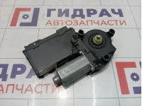 Моторчик стеклоподъемника передний правый Porsche Cayenne (9PA) 95562470202