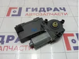 Моторчик стеклоподъемника задний левый Porsche Cayenne (9PA) 95562470301