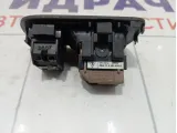 Кнопка стеклоподъемника правая Porsche Cayenne (9PA) 7L5959858B