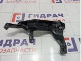 Кронштейн бампера переднего левый Porsche Cayenne (9PA) 7L5807889