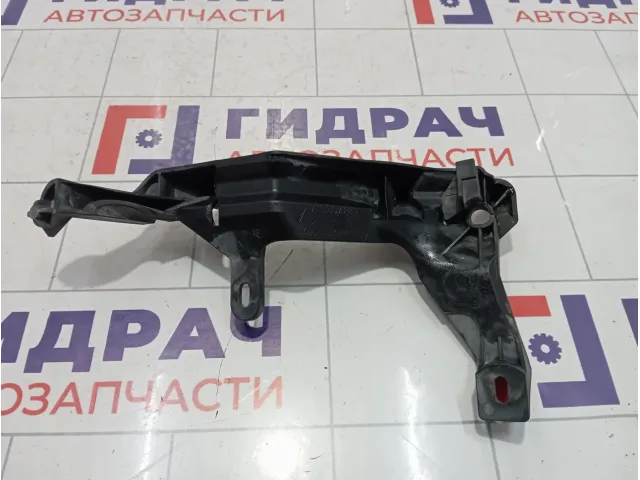 Кронштейн бампера переднего левый Porsche Cayenne (9PA) 7L5807889