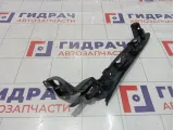 Кронштейн бампера переднего правый Porsche Cayenne (9PA) 7L5807050