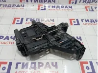 Кронштейн фары правый Porsche Cayenne (9PA) 95563104400