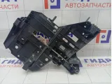 Кронштейн фар левый Porsche Cayenne 7L5941045