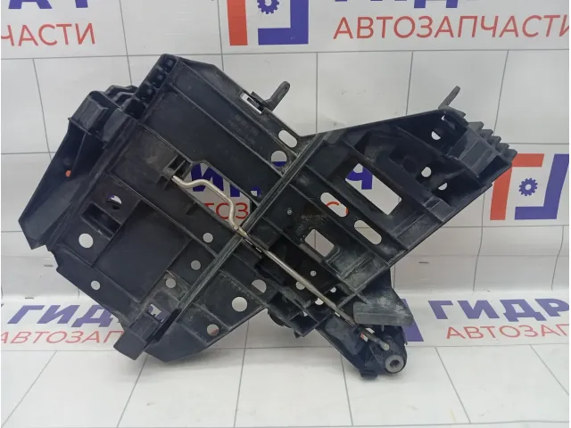 Кронштейн фар левый Porsche Cayenne 7L5941045