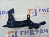 Кронштейн бампера передний правый Porsche Cayenne 7L5807890