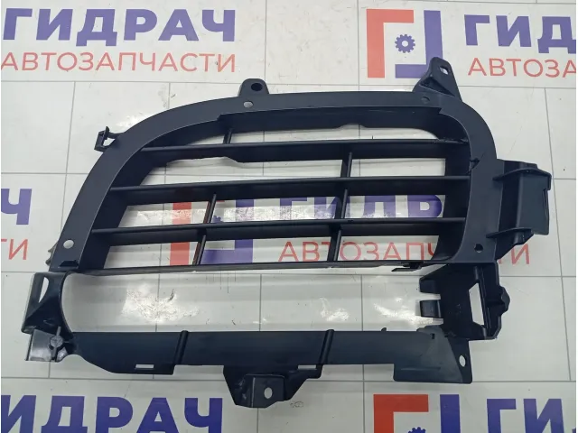 Решетка бампера передняя левая Porsche Cayenne 7L5807681E