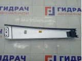 Накладка декоративная центральной стойки правая Porsche Cayenne 7L5853318D