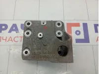 Кронштейн двигателя правый Porsche Cayenne 9481152042R