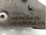 Кронштейн двигателя правый Porsche Cayenne 9481152042R