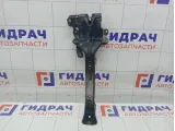 Замок капота с кронштейном Porsche Cayenne 7L5823480B